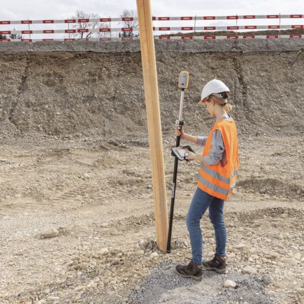 GeoMax Zenith 06 GIS Antenna - Image 3